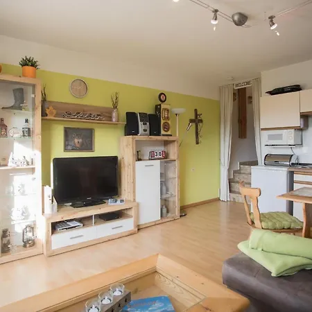 Appartement Welcome In - Appartement Touch Of Canada' Met Terras En Uitzicht Op De Bergen *